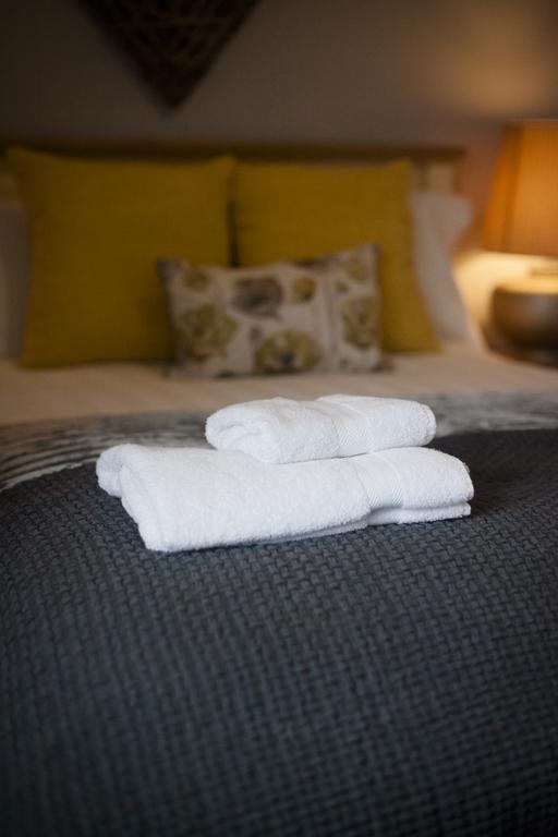 Hotel Eaton House Pembroke Zewnętrze zdjęcie